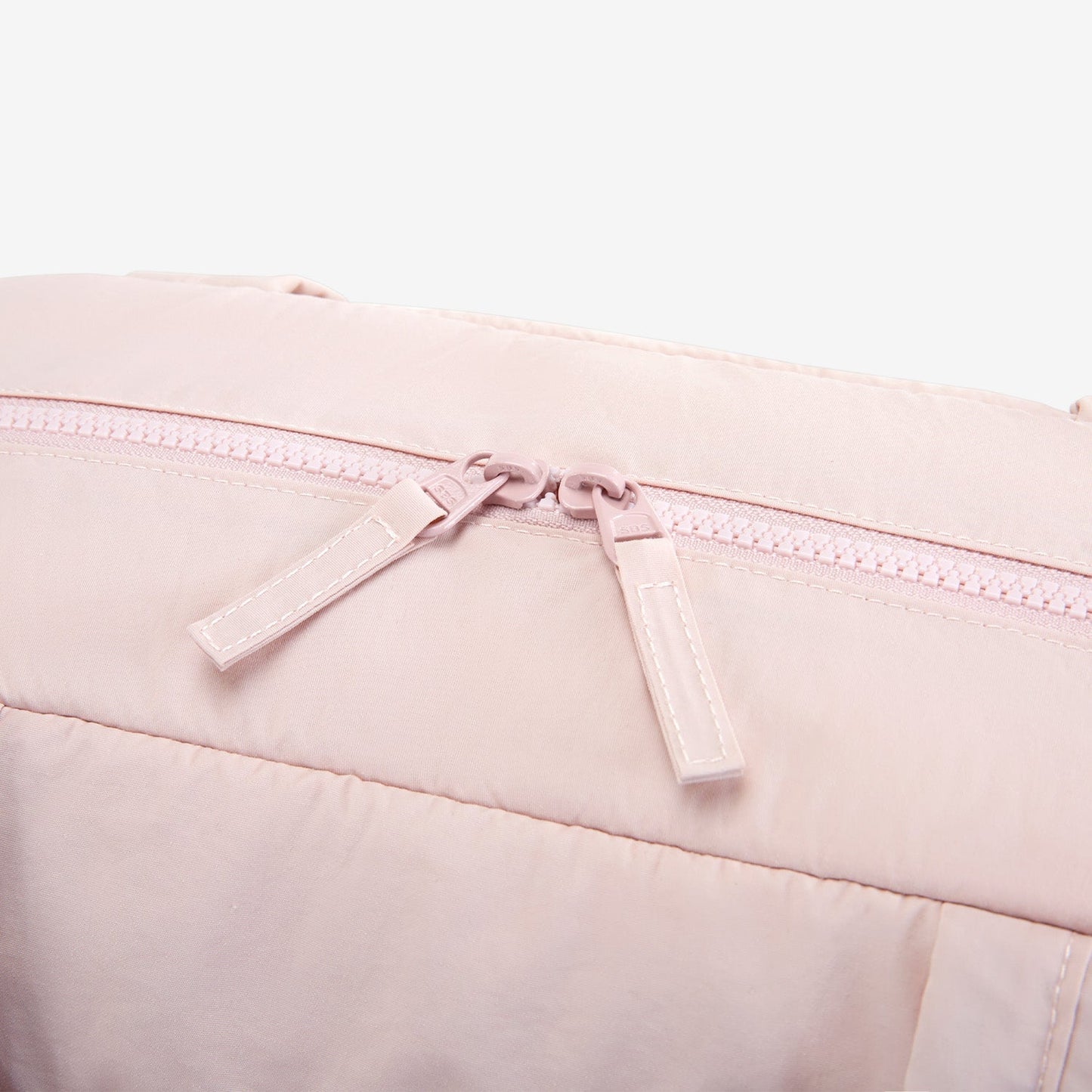 Reisetasche für Handgepäck – Leicht & Wasserabweisend mit Trolley-Gurt & PVC-Fach