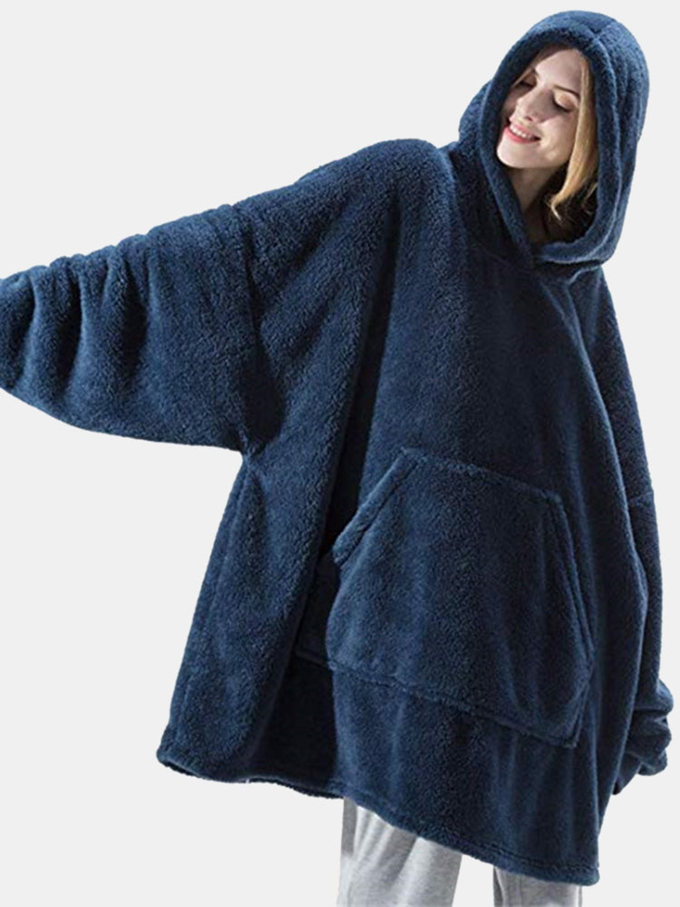 Huggie Hoodie Decke – Warmer Oversized Flanell Hoodie mit Ärmeln