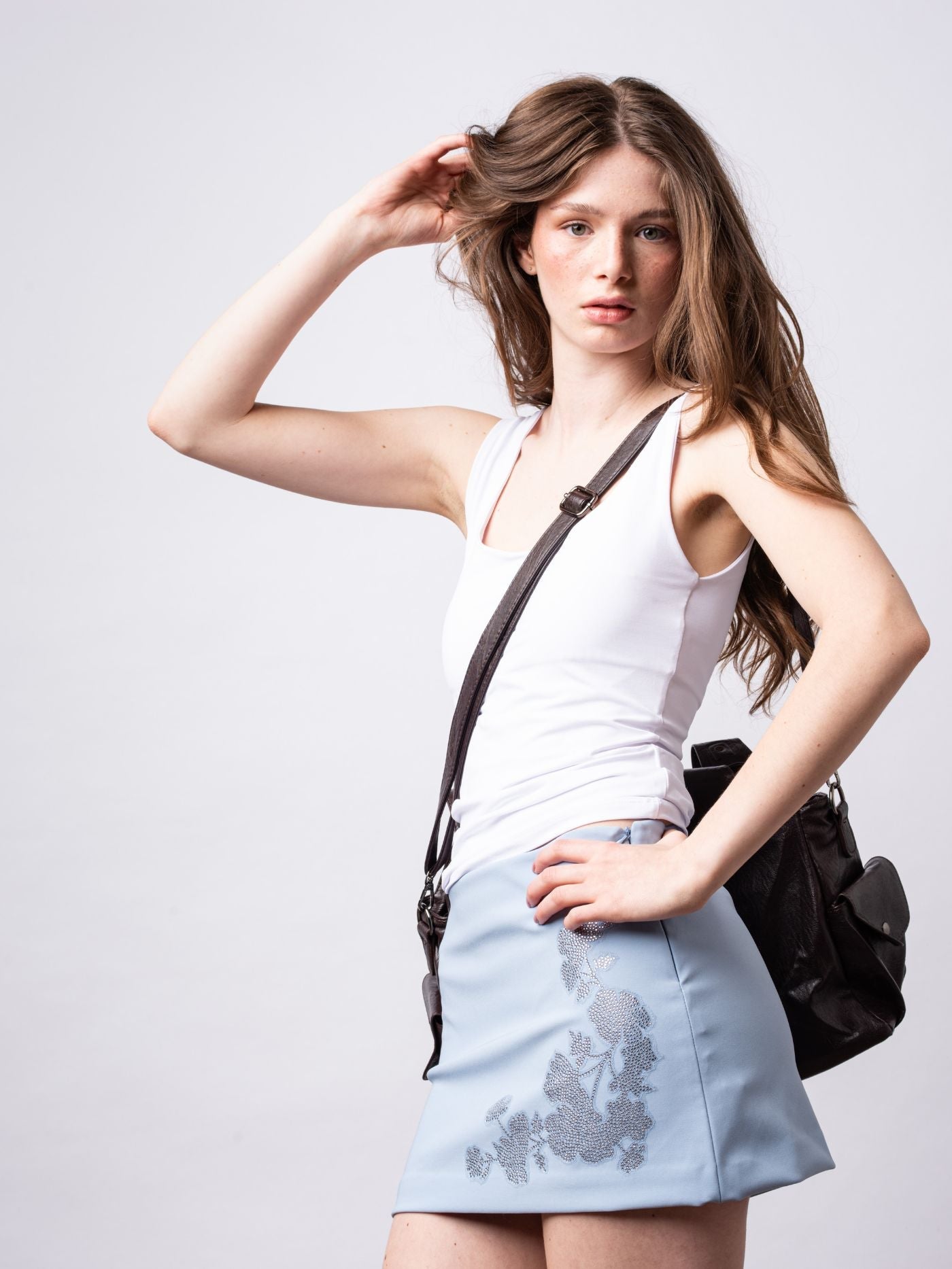 Schwarze Schultertasche Damen mit Seitentaschen – Geräumig & Elegant