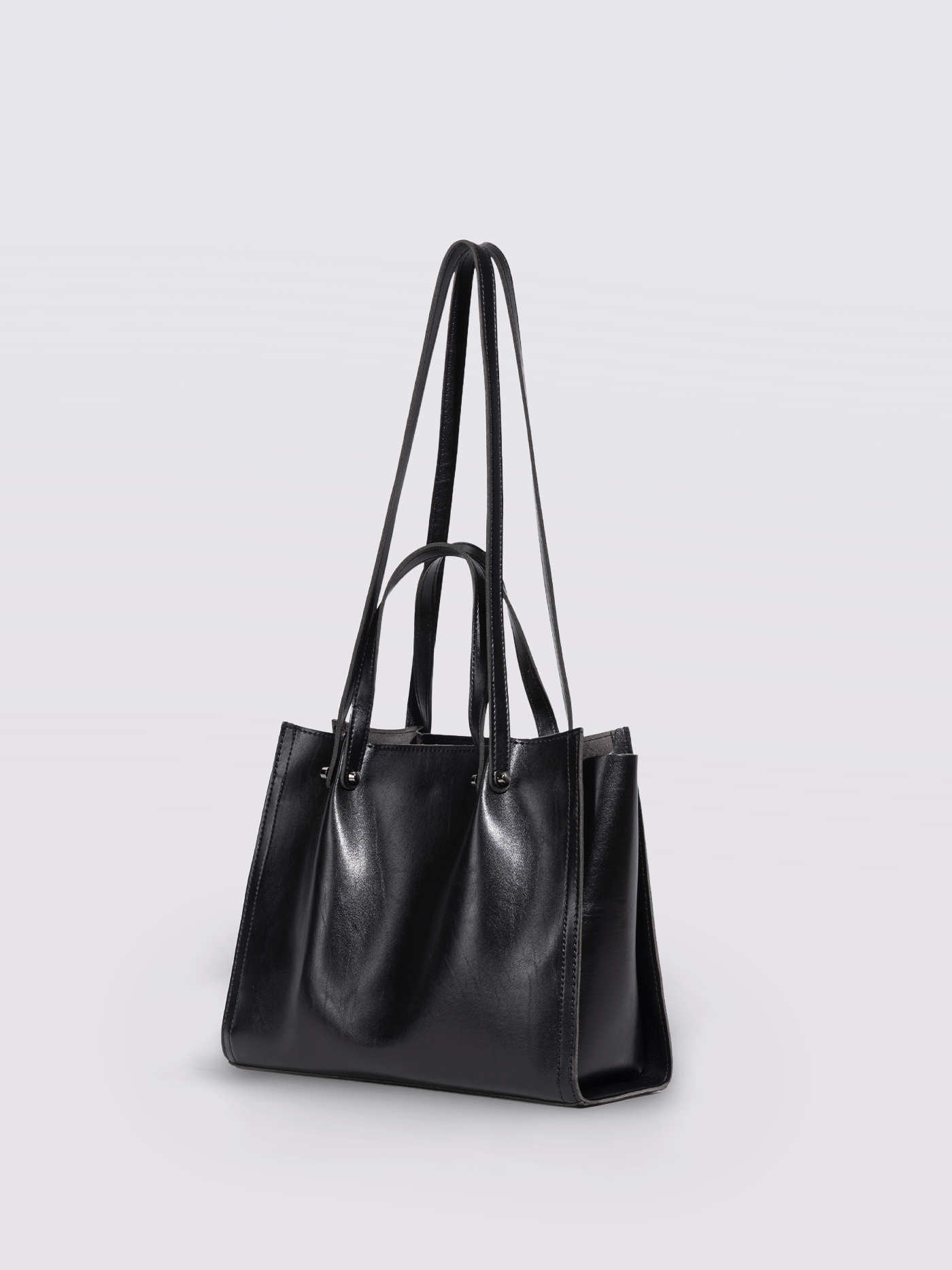 Schwarze Shopper Tasche Damen – Minimalistisches & geräumiges Design aus Lederoptik
