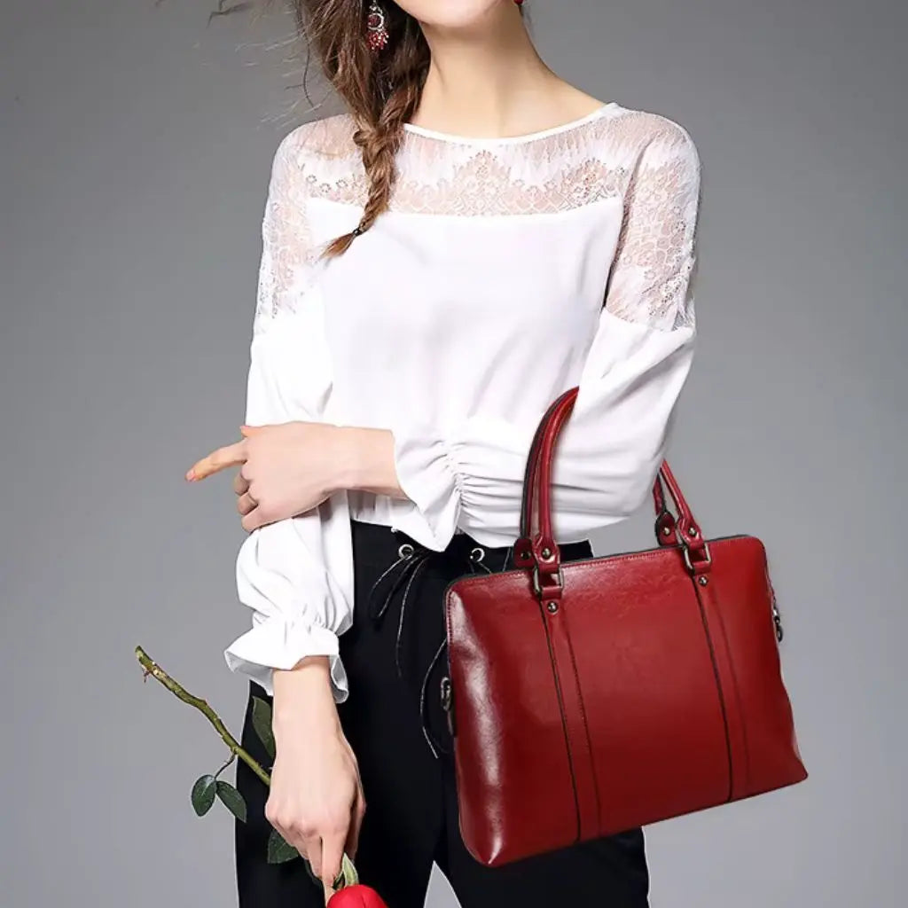 Leder Laptoptasche Damen 14 Zoll – Elegant, Stilvoll & Wetterfest