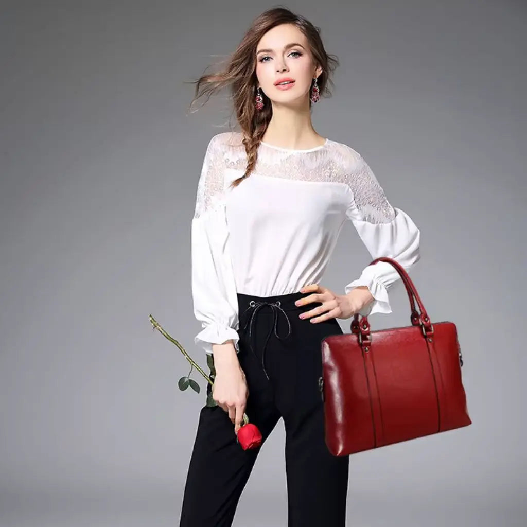 Leder Laptoptasche Damen 14 Zoll – Elegant, Stilvoll & Wetterfest