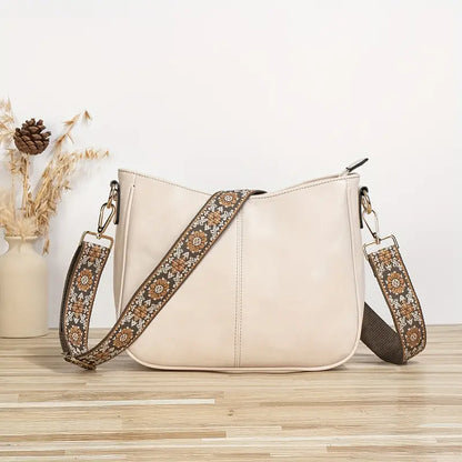 Vegane Schultertasche mit breitem, bedrucktem Riemen – stilvoll & praktisch