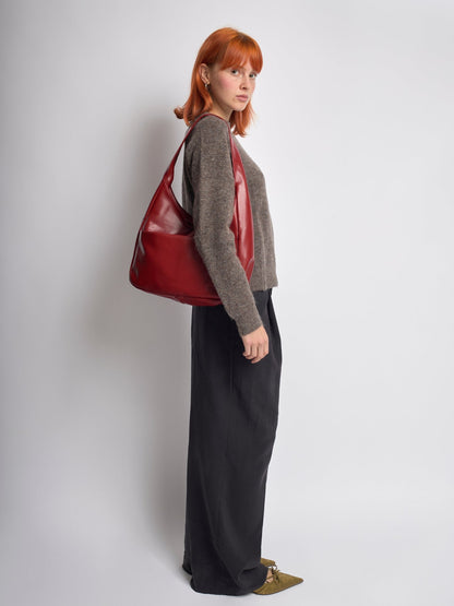 Geräumige Schwarze Schultertasche aus Veganer Leder – Minimalistisches Design