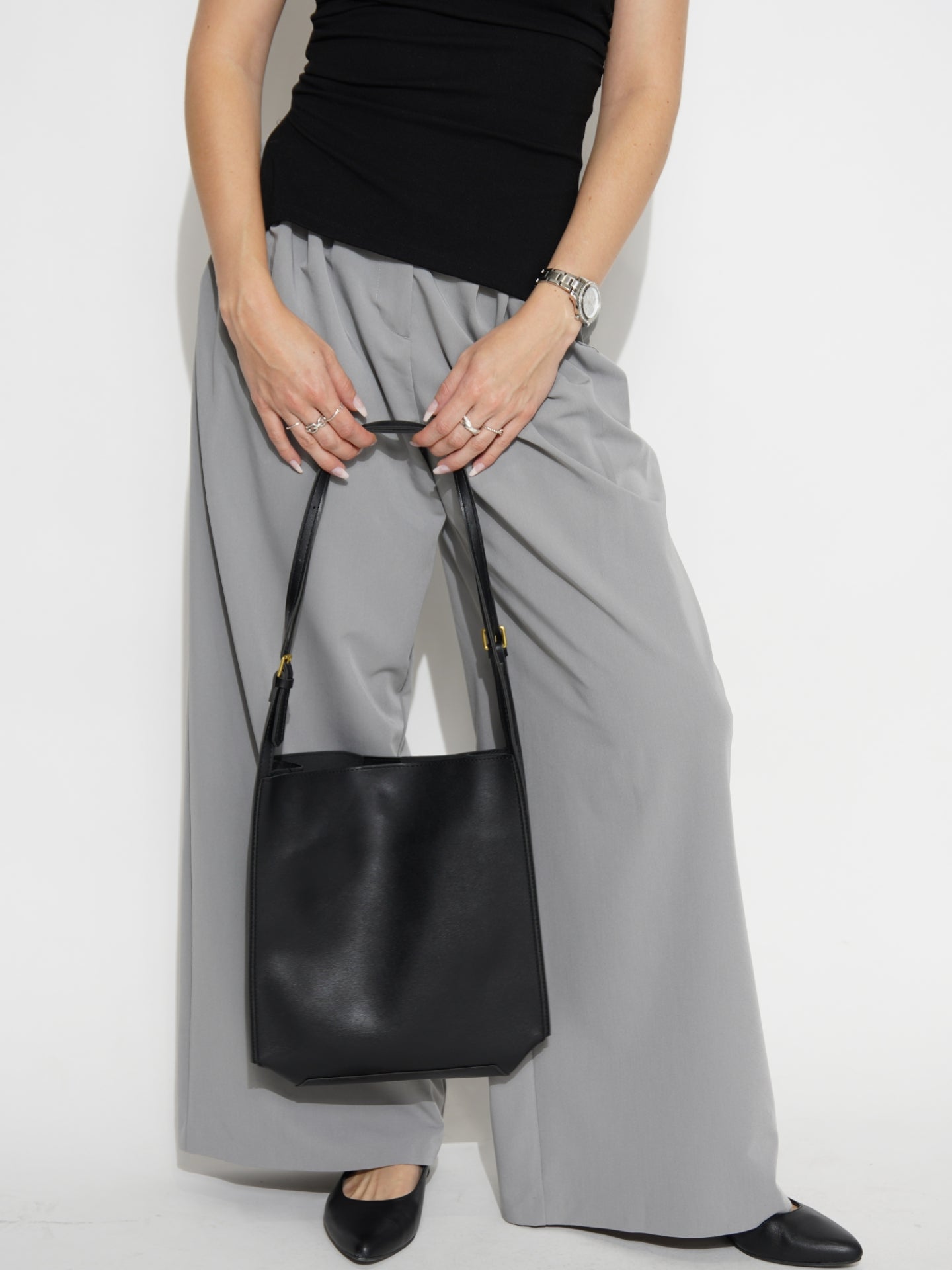 Minimalistische Schultertasche Damen – Schwarz & Braun, Geräumig & Elegant