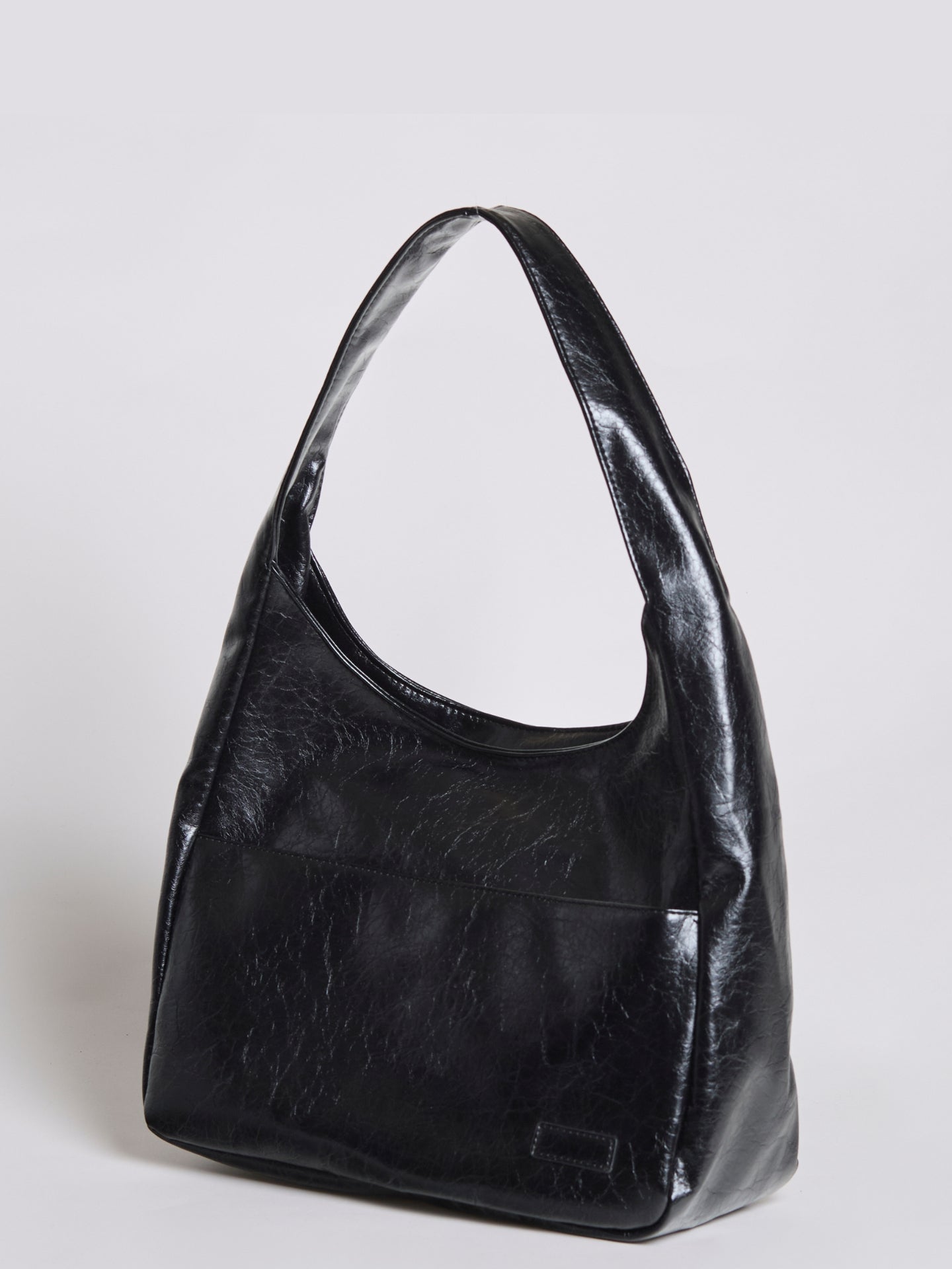 Liorra Vegane Halbmond Schultertasche – Elegant, Vielseitig & Modern