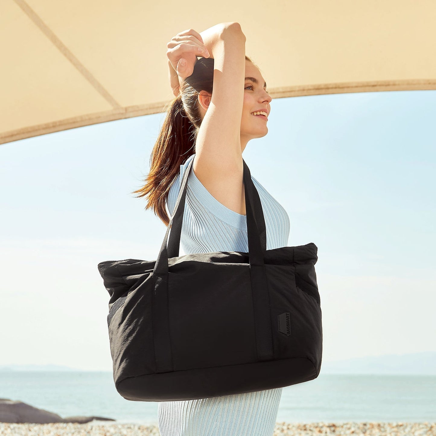 Schwarze Tragetasche Damen mit Yogamatten-Halter – Wasserdicht & Mit Laptopfach für Sport, Arbeit & Reisen