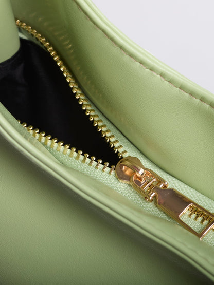 Geräumige Schwarze Schultertasche aus Veganer Leder – Minimalistisches Design