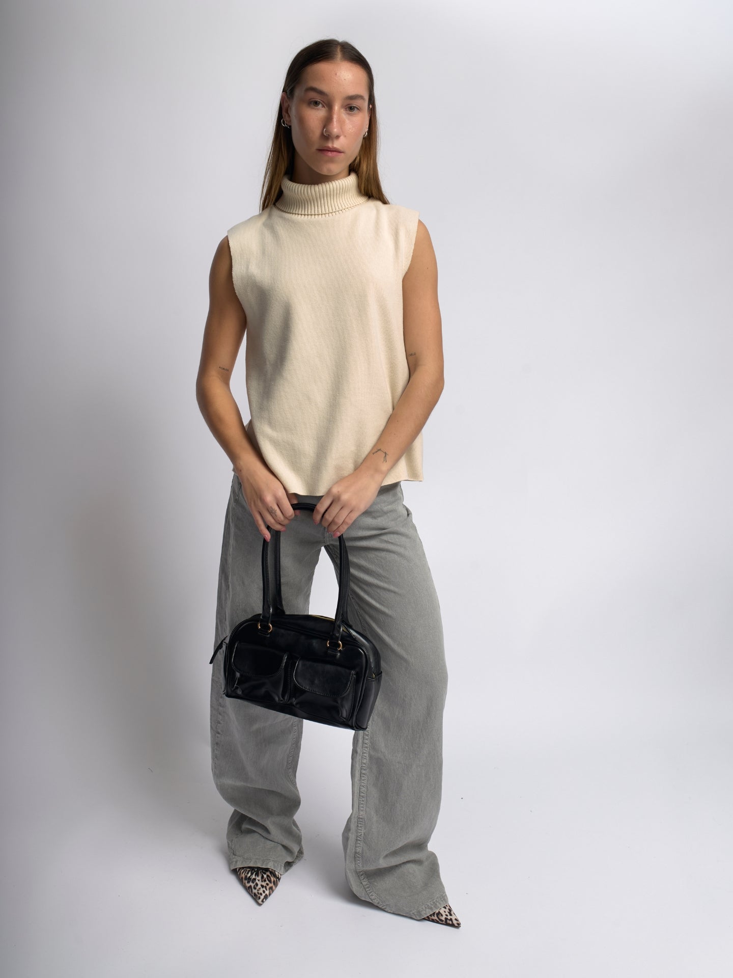 Liorra Vegane Leder Handtasche mit Doppelten Fächern – Elegant & Funktional