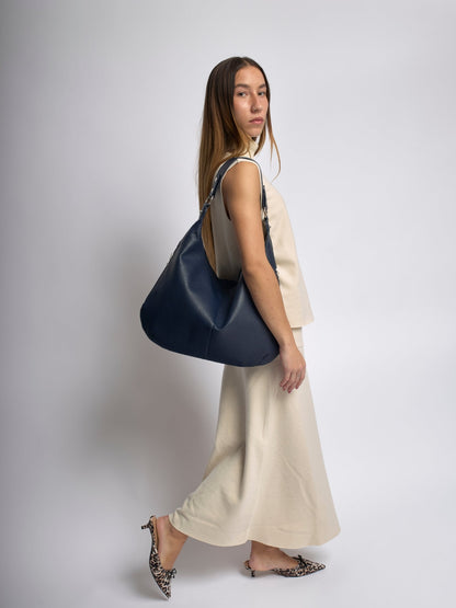 Große Schultertasche Damen – Veganes Leder in Schwarz & Lila