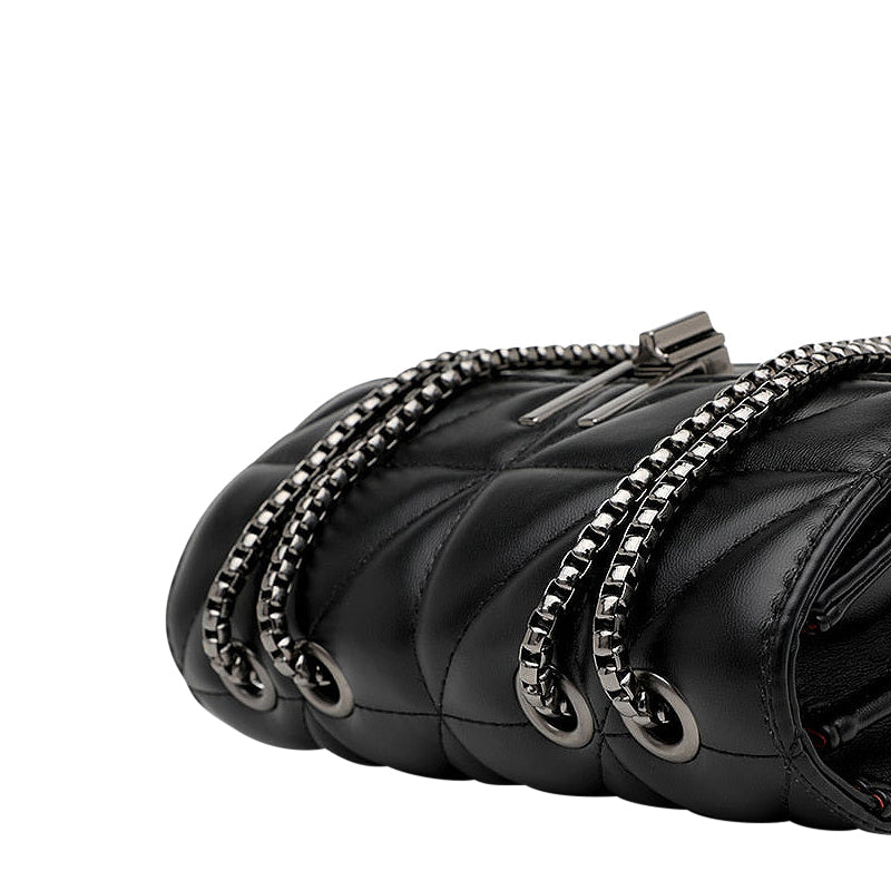Luxuriöse Quilted Schultertasche mit Kette – Elegante Crossbody Bag aus veganem Leder