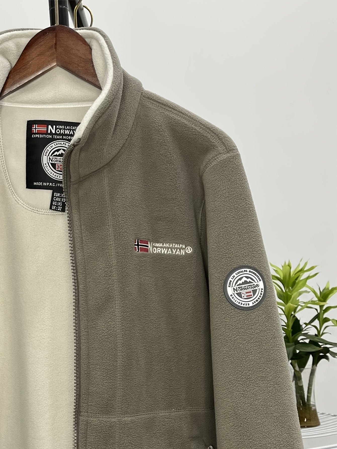 Outdoor Fleecejacke Herren – Warme Übergangsjacke mit Stehkragen & Reißverschlusstaschen