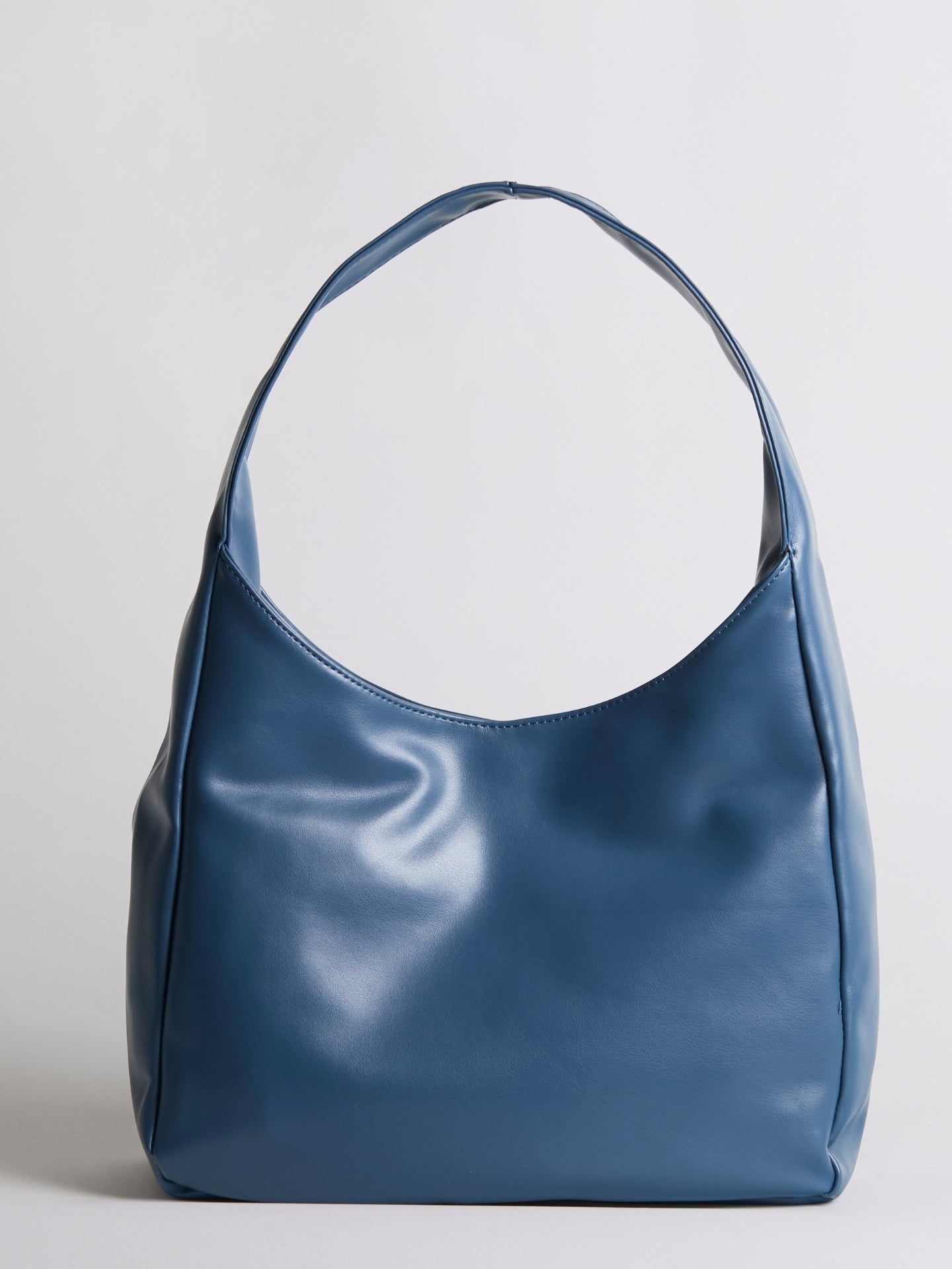 Geräumige Schwarze Schultertasche aus Veganer Leder – Minimalistisches Design