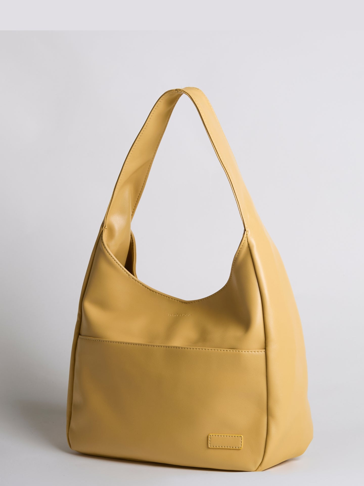 Geräumige Schwarze Schultertasche aus Veganer Leder – Minimalistisches Design