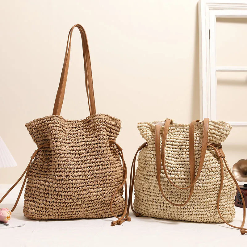 Strohtasche für Damen – Große Strandtasche mit Lederhenkeln & Viel Stauraum