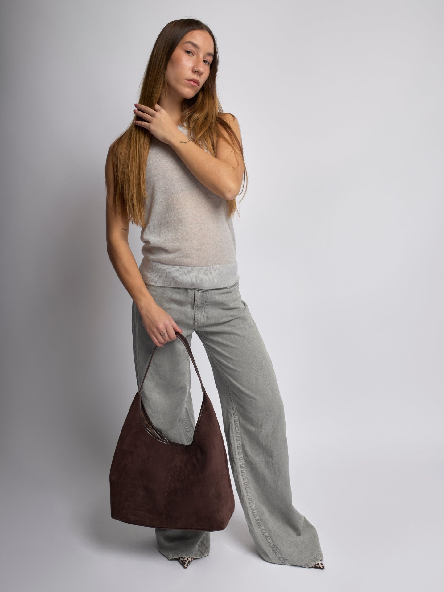 Schwarze Wildleder Schultertasche Damen – Minimalistisches & Geräumiges Design
