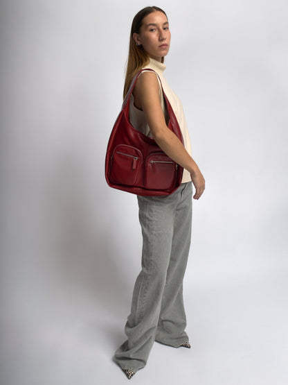 Moderne Schultertasche Damen mit Fronttaschen – Veganes Leder in Schwarz & Rot