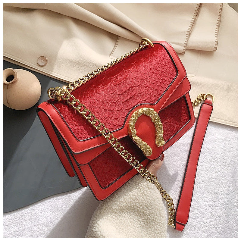 Luxuriöse Crossbody Tasche mit goldenem Drachenverschluss – Veganes Leder