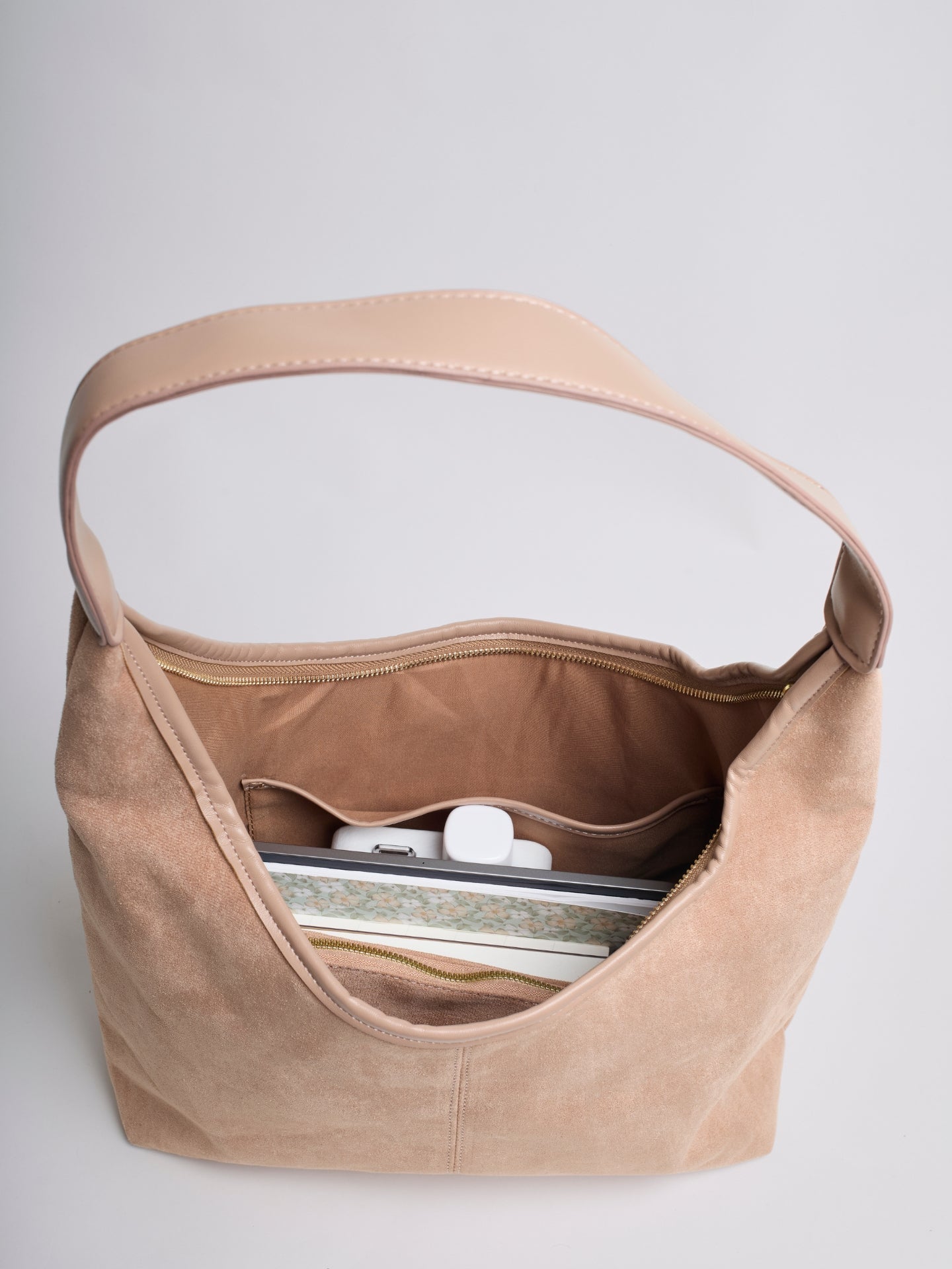 Schwarze Wildleder Schultertasche Damen – Minimalistisches & Geräumiges Design