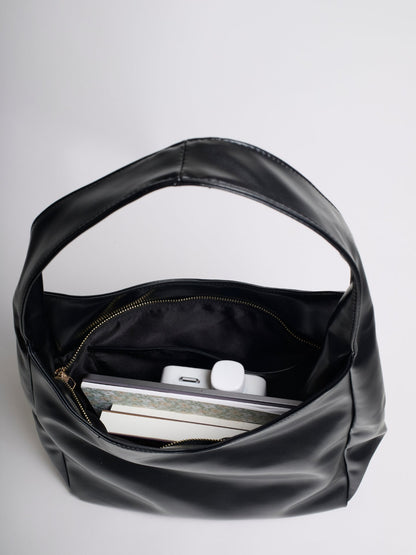 Geräumige Schwarze Schultertasche aus Veganer Leder – Minimalistisches Design