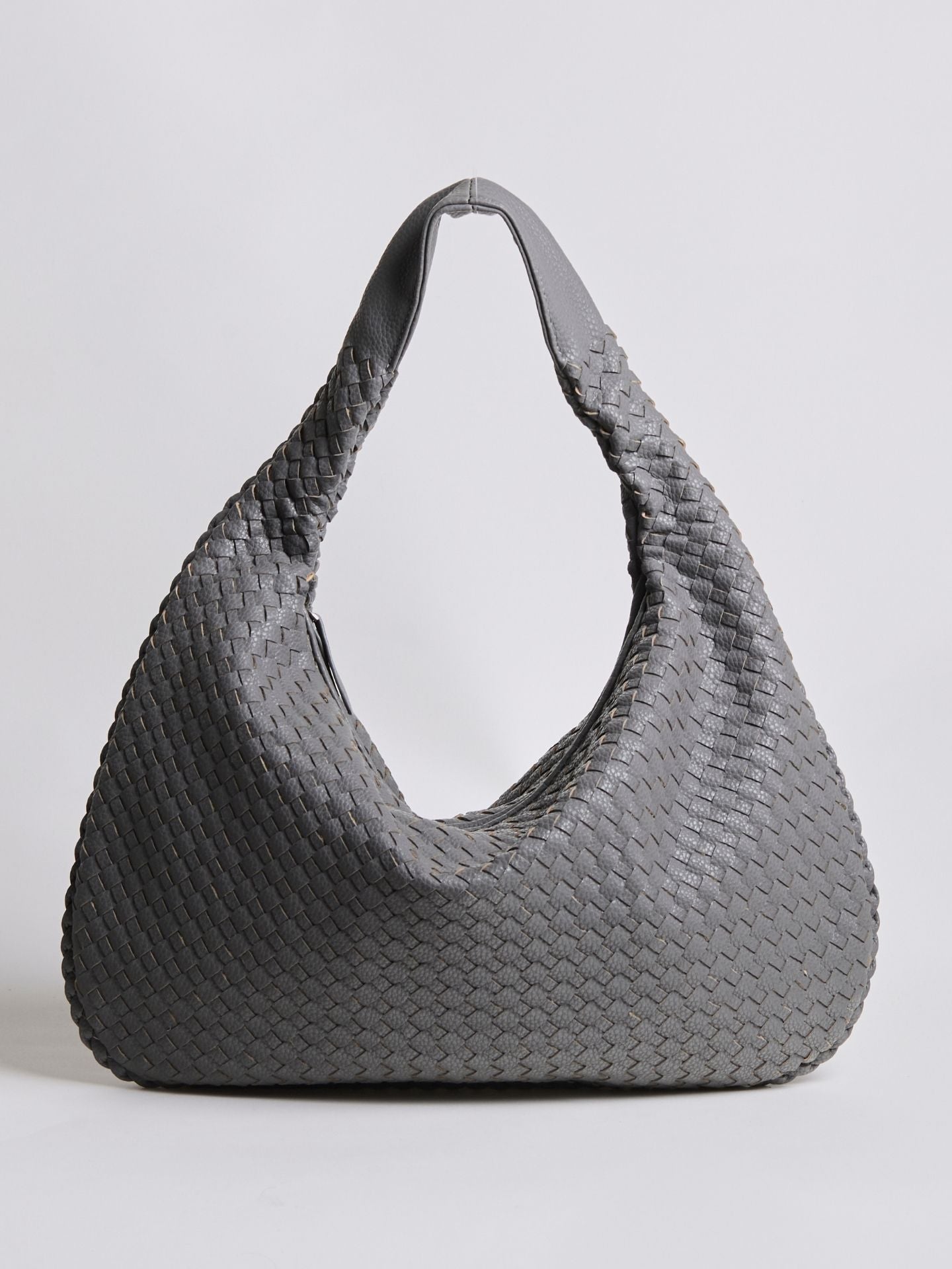 Luxuriöse Geflochtene Schultertasche für Damen – Schwarz und Rot – Geräumig & Stilvoll