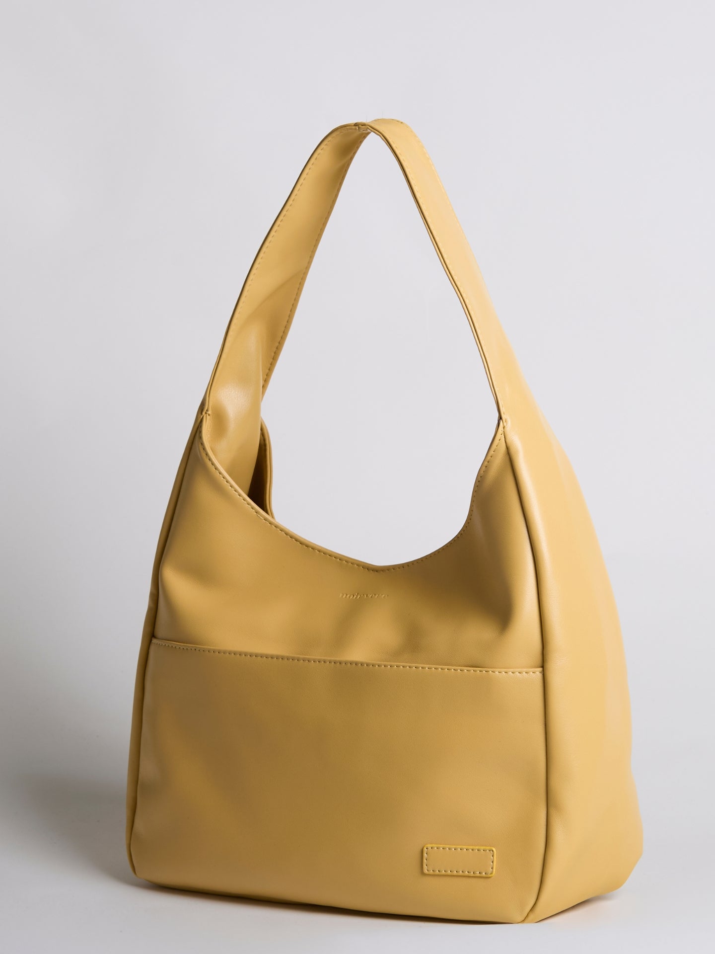 Geräumige Schwarze Schultertasche aus Veganer Leder – Minimalistisches Design