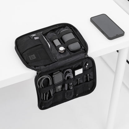 Tech Organizer – Wasserdichte Kabeltas für Reisen & Alltag