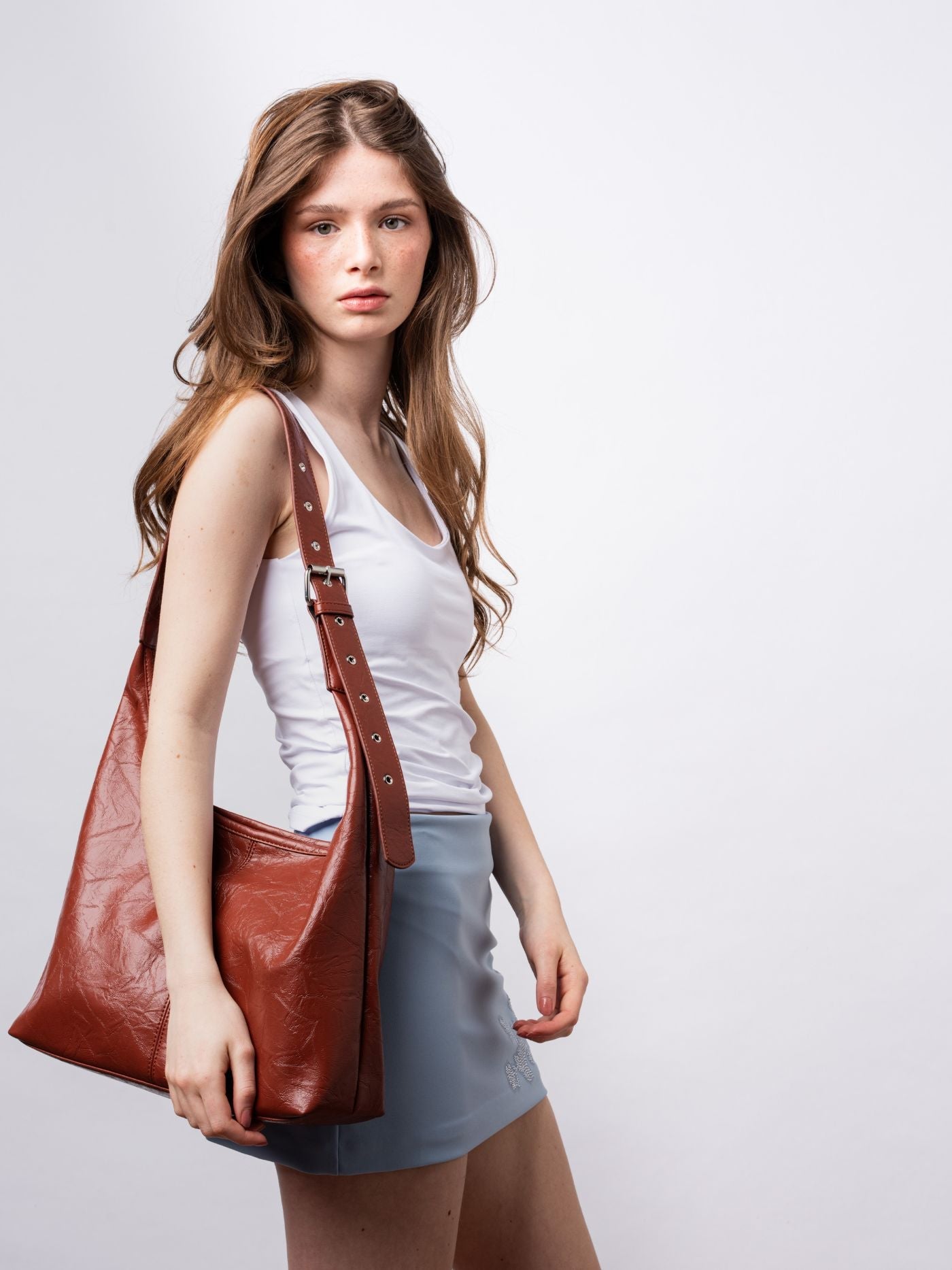 Schwarze Schultertasche Damen – Minimalistisches Design & viel Stauraum