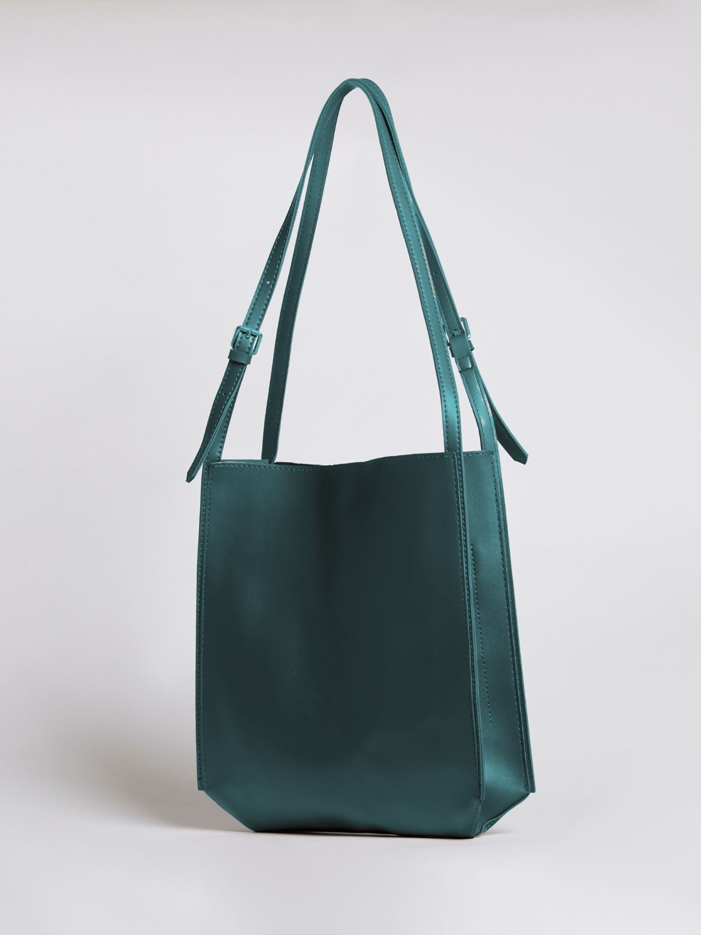 Minimalistische Schultertasche Damen – Schwarz & Braun, Geräumig & Elegant