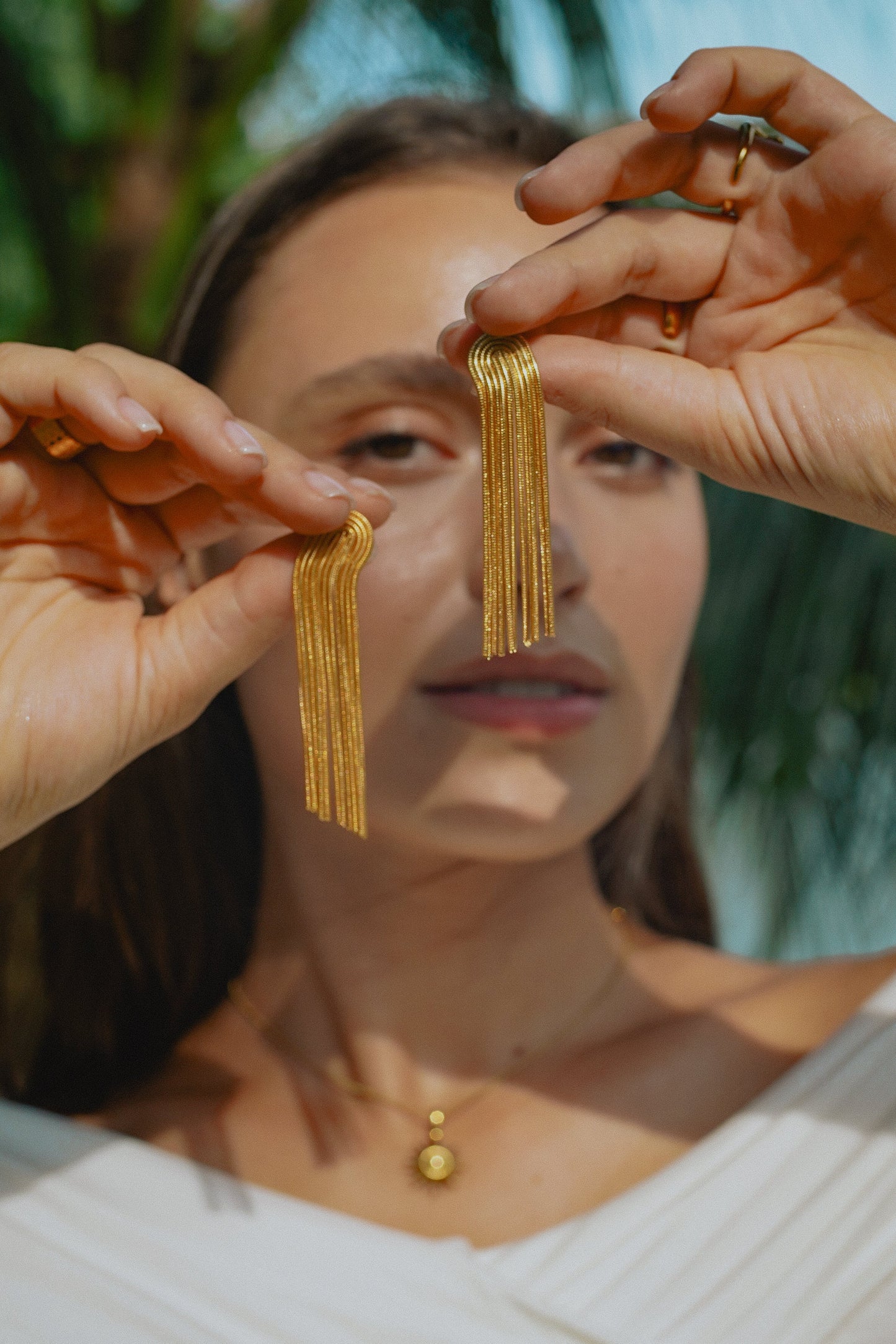 Lange goldfarbene Fransen-Ohrringe – Elegante Statement-Ohrringe für Damen, leicht & stilvoll