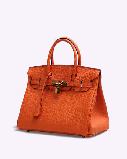 Ikonische Luxus-Handtasche aus veganem Leder mit goldenen Akzenten – Stilvolles Design für Damen