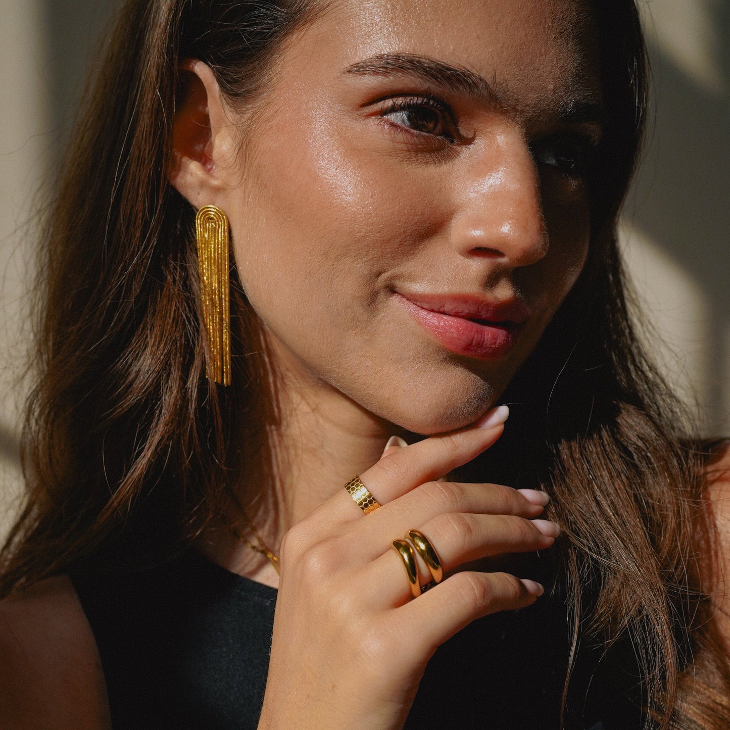Lange goldfarbene Fransen-Ohrringe – Elegante Statement-Ohrringe für Damen, leicht & stilvoll