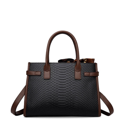 Chice Beige Handtasche mit Schal-Detail – Edle Schlangenstruktur aus veganem Leder