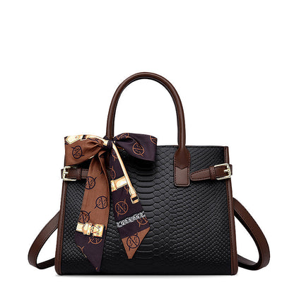 Chice Beige Handtasche mit Schal-Detail – Edle Schlangenstruktur aus veganem Leder