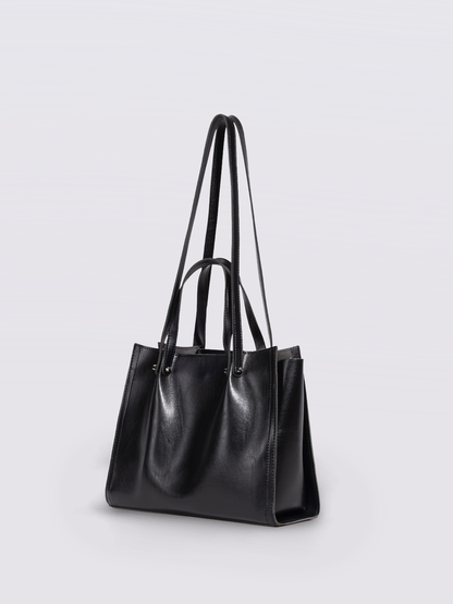 Schwarze Shopper Tasche Damen – Minimalistisches & geräumiges Design aus Lederoptik