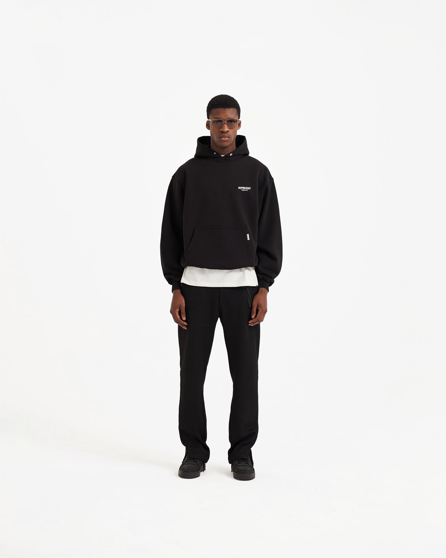 REPRESENT Hoodie – Schwarzer Unisex Kapuzenpullover mit Logo-Print
