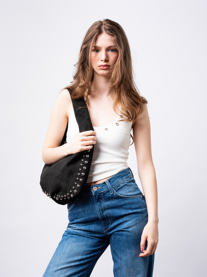 Liorra Vegane Lederschultertasche Schwarz mit Nieten – Lässig & Stilvoll