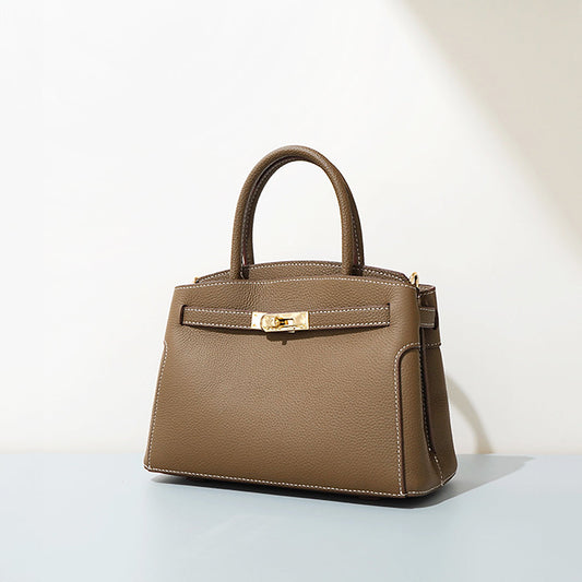 Elegante Damen-Handtasche mit Goldverschluss – Zeitloses Design aus veganem Leder