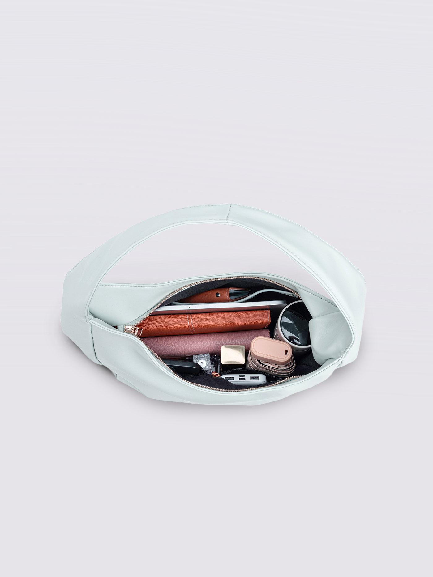 Geräumige Schwarze Schultertasche aus Veganer Leder – Minimalistisches Design
