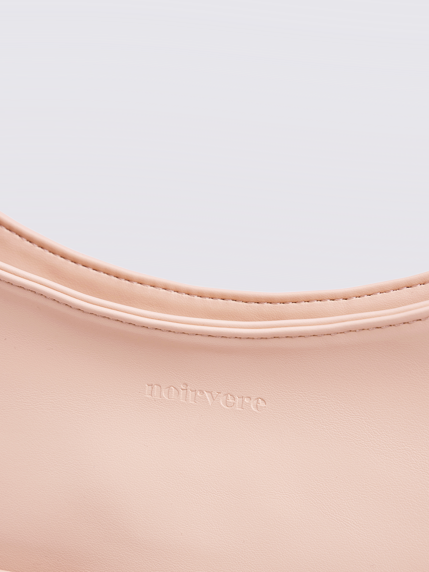 Geräumige Schwarze Schultertasche aus Veganer Leder – Minimalistisches Design