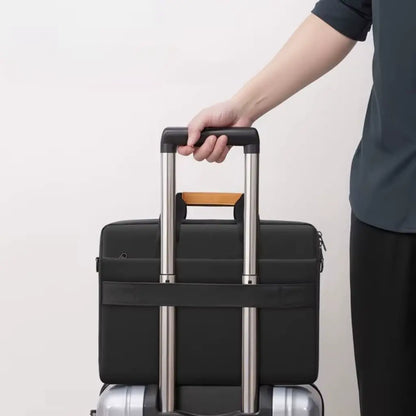 Stilvolle 17-Zoll Laptoptasche für Herren – Wasserabweisend, geräumig & professionell