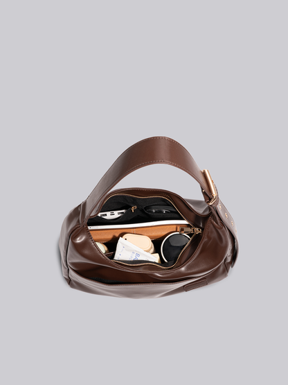 Schwarze Schultertasche Damen – Minimalistisches & geräumiges Design aus veganem Leder