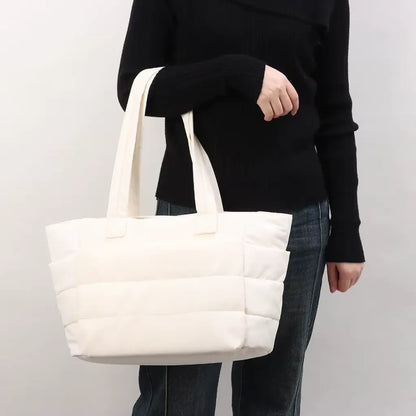 Puffer Tote Bag Schwarz – Leichtgewichtige, Trendige Umhängetasche für Damen