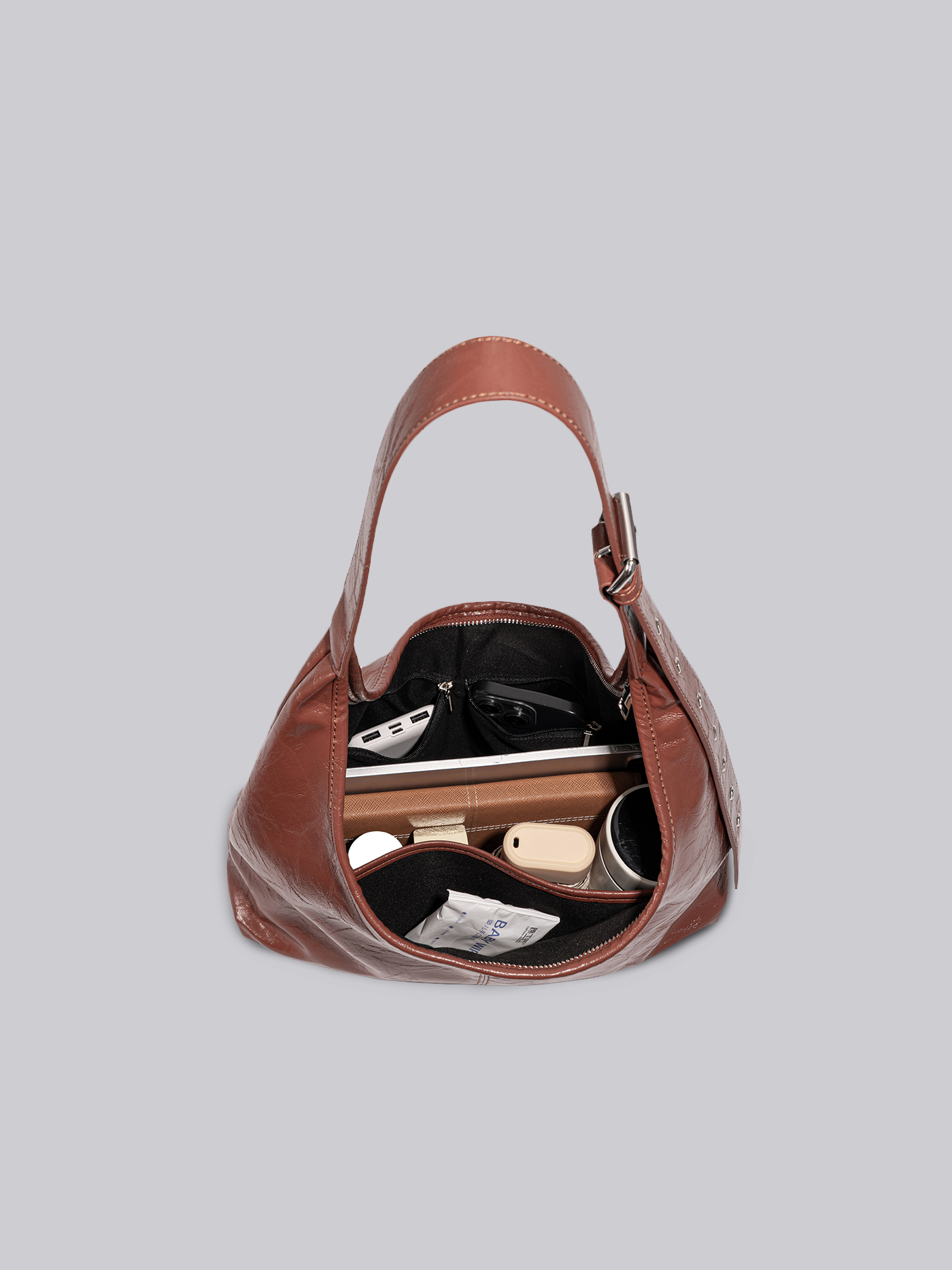 Schwarze Schultertasche Damen – Minimalistisches Design & viel Stauraum