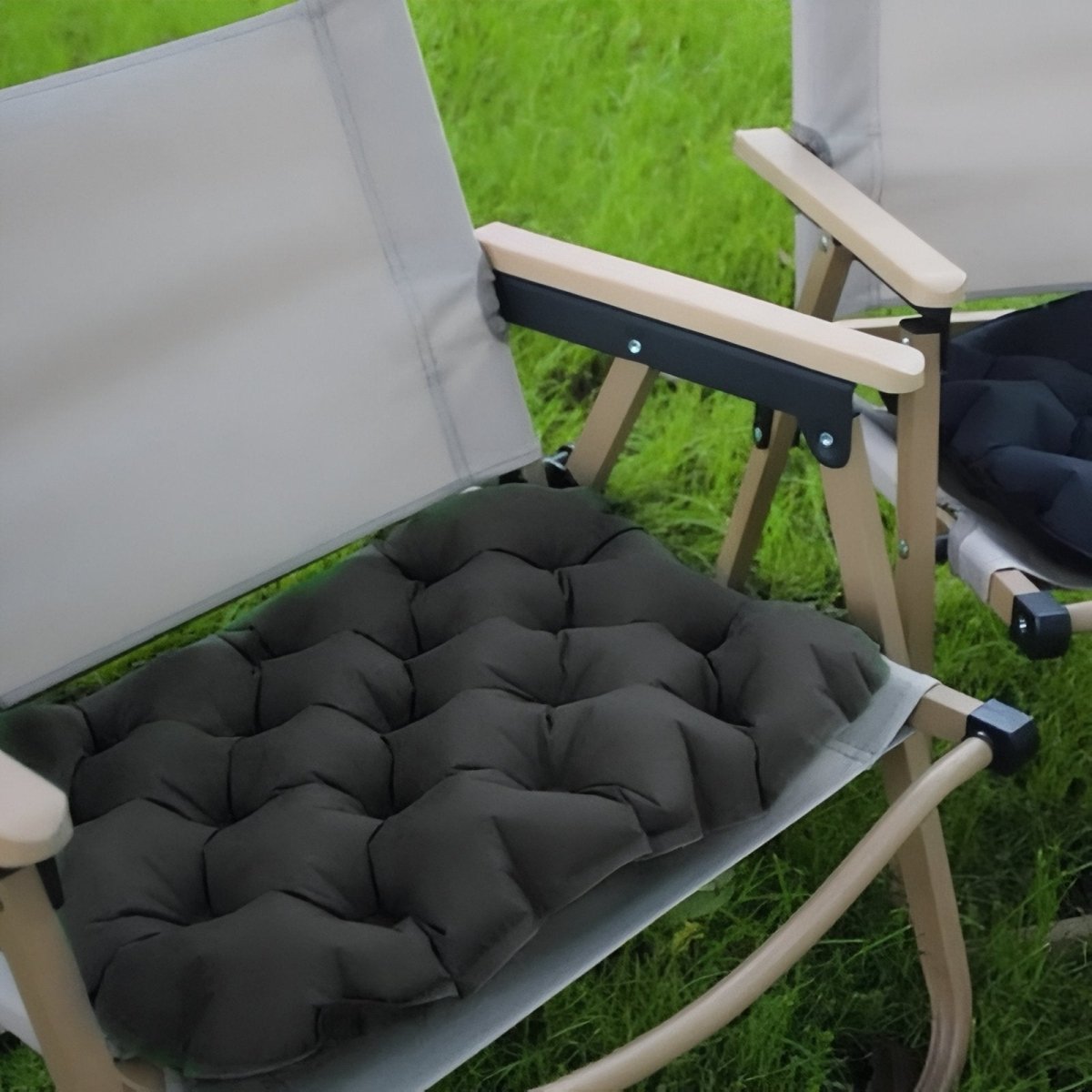 Aufblasbares Sitzkissen – Ergonomisch, Kompakt & Wasserabweisend für Outdoor-Aktivitäten