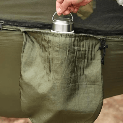 Outdoor-Hängematte mit integriertem Mückennetz – leicht, robust & kompakt für Camping & Trekking