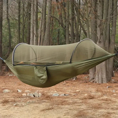 Outdoor-Hängematte mit integriertem Mückennetz – leicht, robust & kompakt für Camping & Trekking