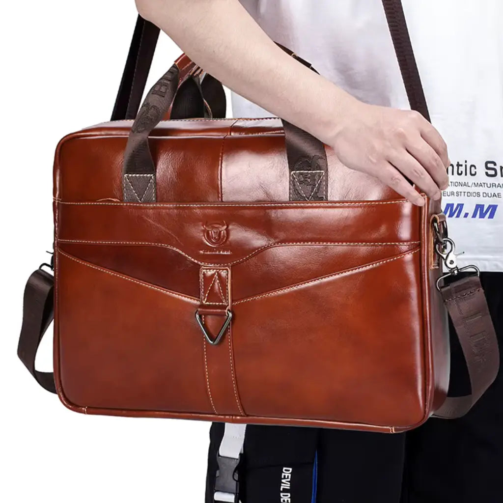 Braune Leder Aktentasche – Klassisch & Geräumig für Business & Studium