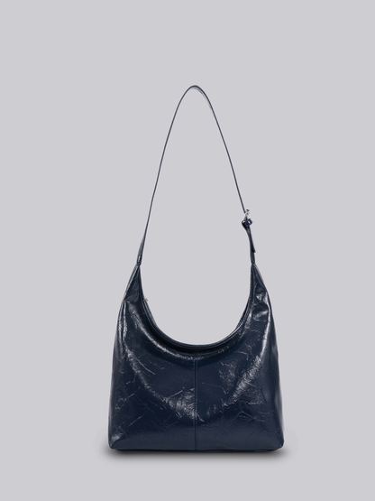 Schwarze Schultertasche Damen – Minimalistisches Design & viel Stauraum