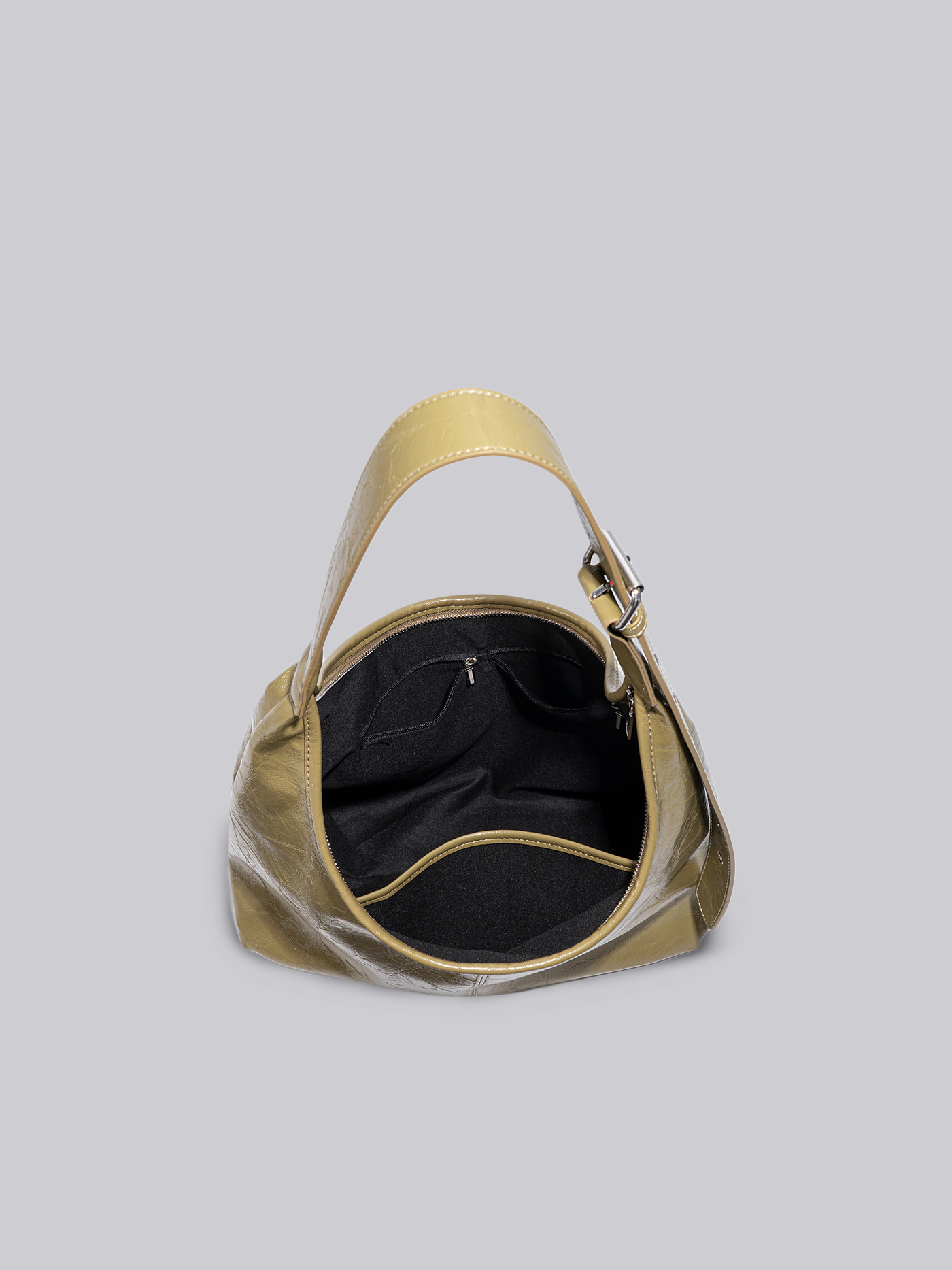 Schwarze Schultertasche Damen – Minimalistisches Design & viel Stauraum